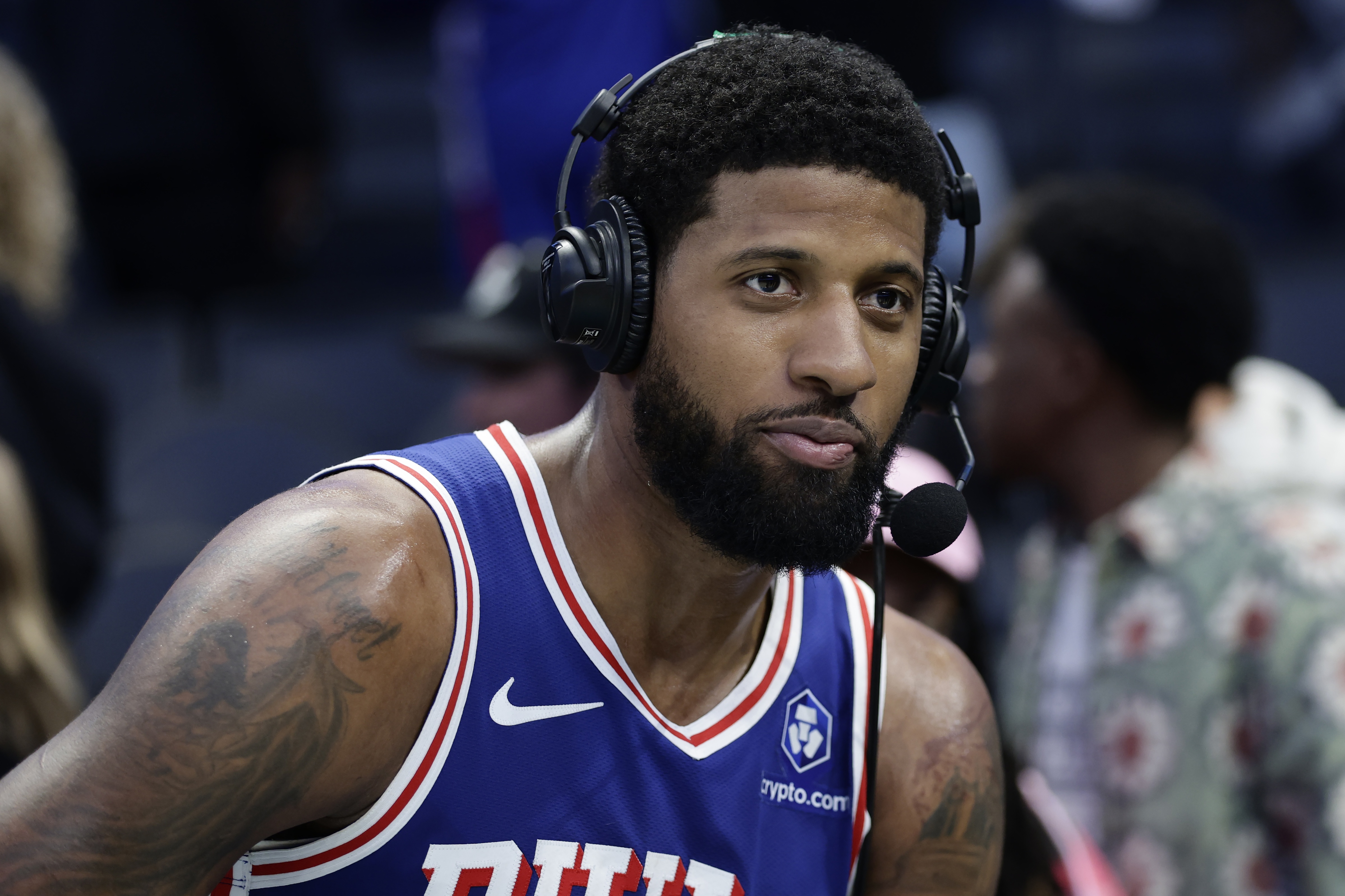 开云-乔治谈76人球迷：在这里打球充满乐趣 我已完全融入其中